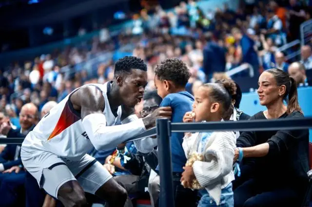 施罗德会进 施罗德会进