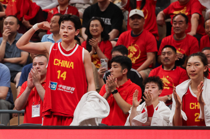 里突外投得, 文图特的对, 杨舒予命中