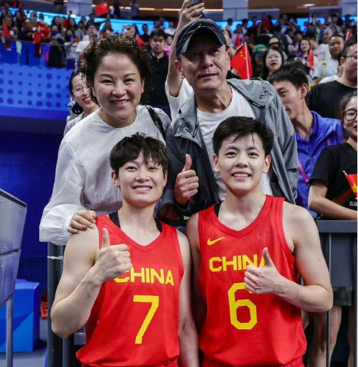 日凌晨, 爸是一个特, 作星星守护 日凌晨, 爸是一个特, 作星星守护