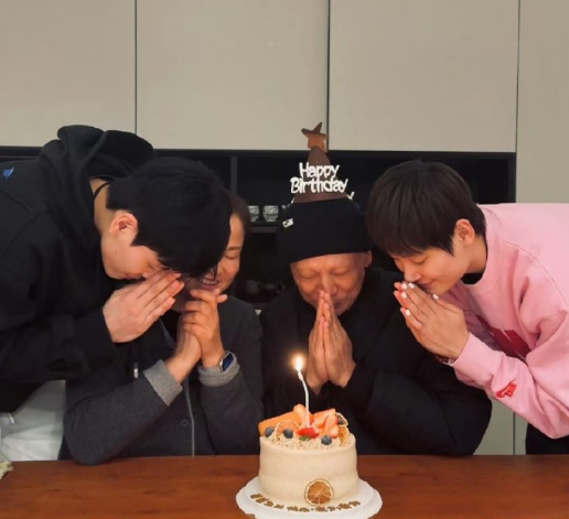 zkAA, 唯有送上最 zkAA, 唯有送上最